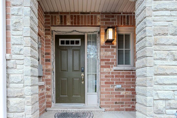 Property Photo: 49 Marina Point Crescent N ON L8E 0E4