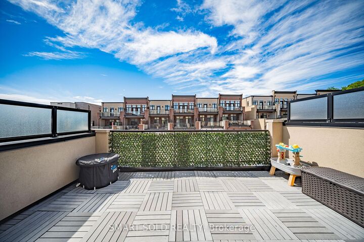 22 Heriot Place — photo 1