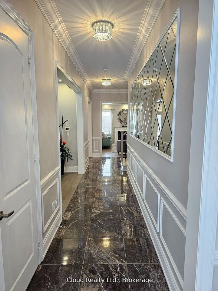 Property Photo:  227 Humphrey Street  ON L8B 1X4 