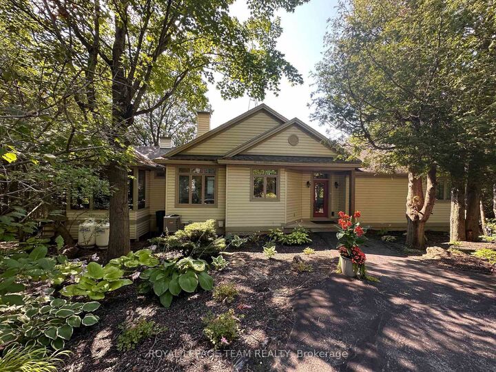 912 Maple Hill Road — photo 1