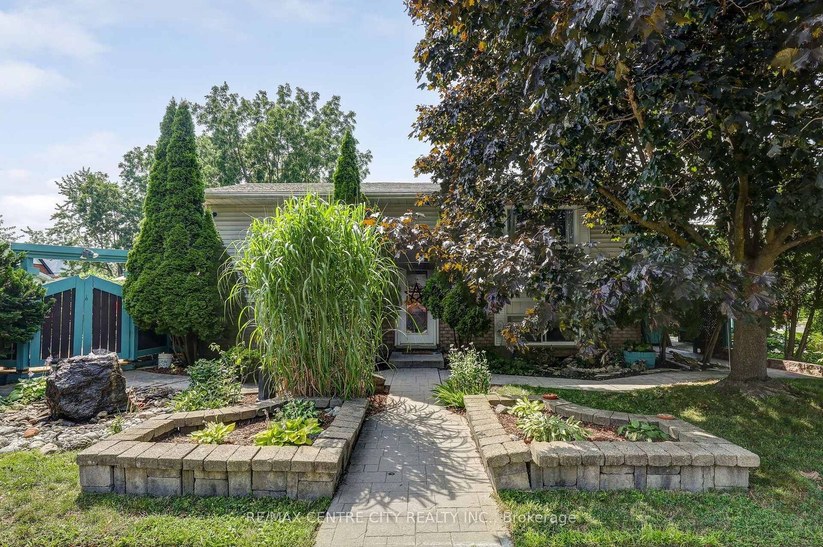 Property Photo: 37 Fifth Avenue ON N5R 4C4