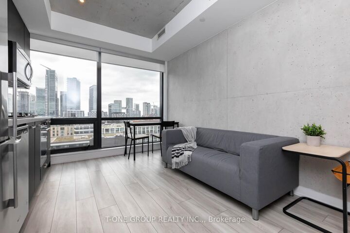Property Photo:  458 Richmond Street W 1405  ON M5V 0S9 