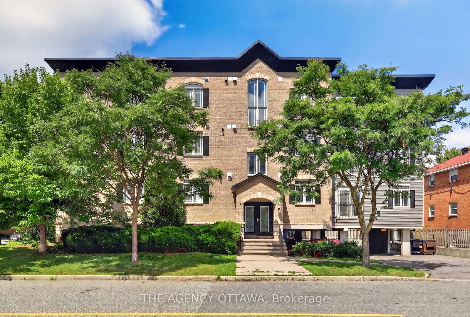 Property Photo:  711 Churchill Avenue N 203  ON K1Z 7J9 