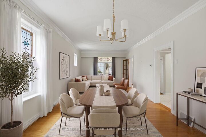 Property Photo: 404 Manly Street ON L4R 3E3