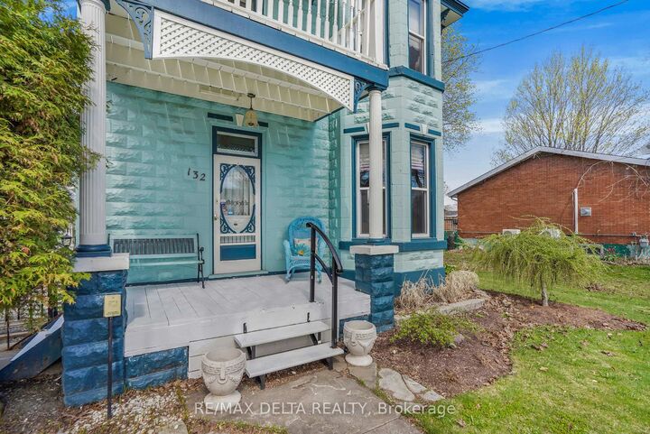 Property Photo:  132 High Street  ON K0B 1R0 
