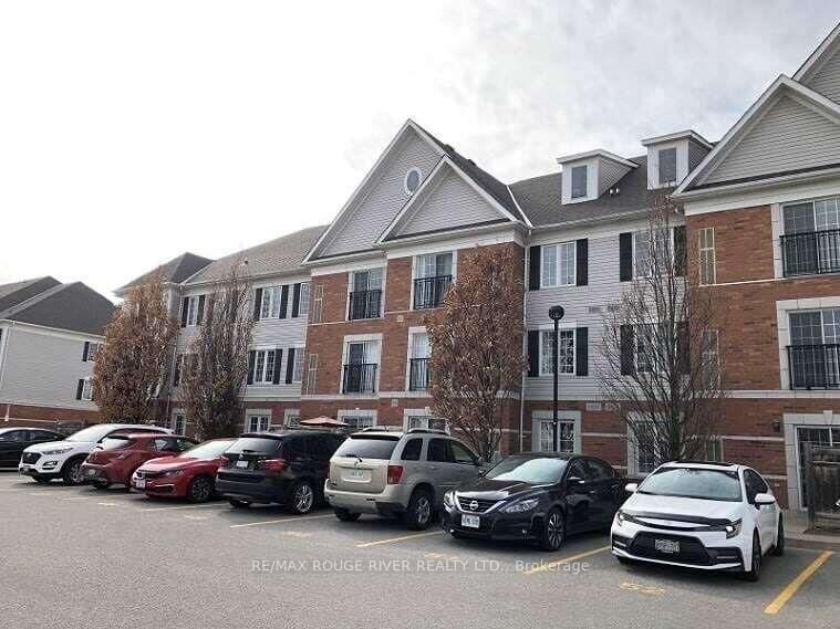 Photo de la propriété:  90 Aspen Springs Drive 102  ON L1C 5N3 