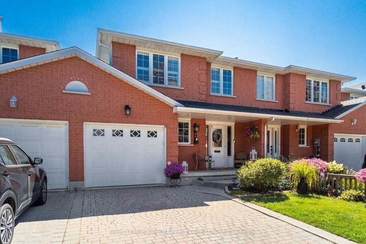 Property Photo: 46 Chelsea Crescent ON L8E 5R7