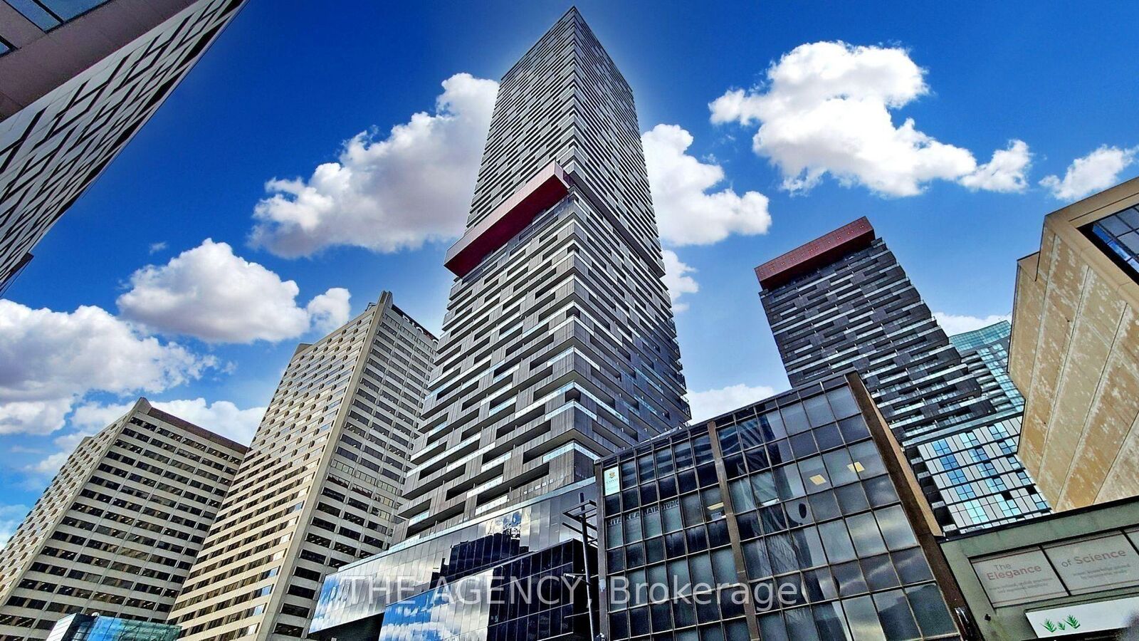 Property Photo:  8 Eglinton Avenue E 3001  ON M4P 0C1 