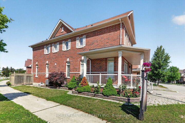 2 Astrid Terrace — photo 1
