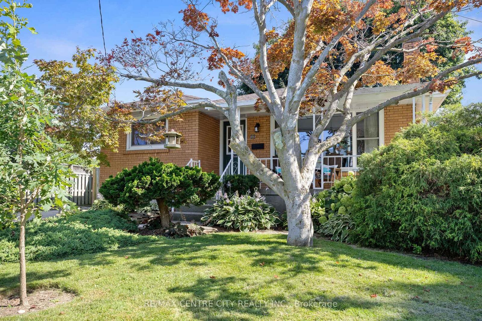 Property Photo: 21 Spruce Street ON N5R 1N4