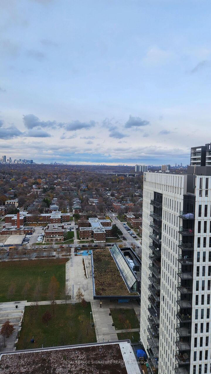 Property Photo:  55 Regent Park Boulevard 2811  ON M5A 3H6 