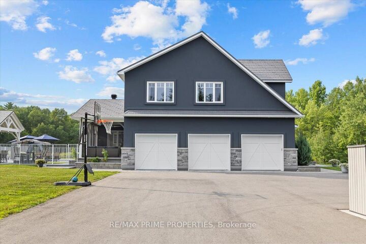 Property Photo:  2440 Emmett Road  ON K4C 1S1 