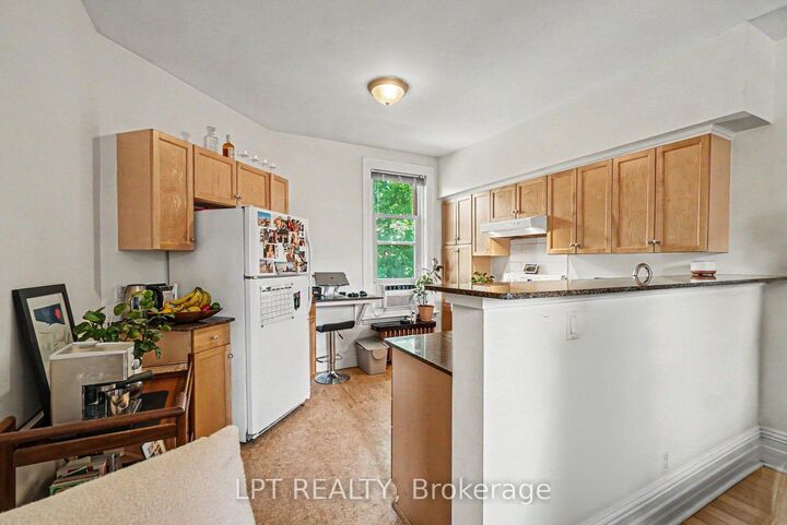 Property Photo:  475 Maclaren Street 3  ON K1R 5K5 