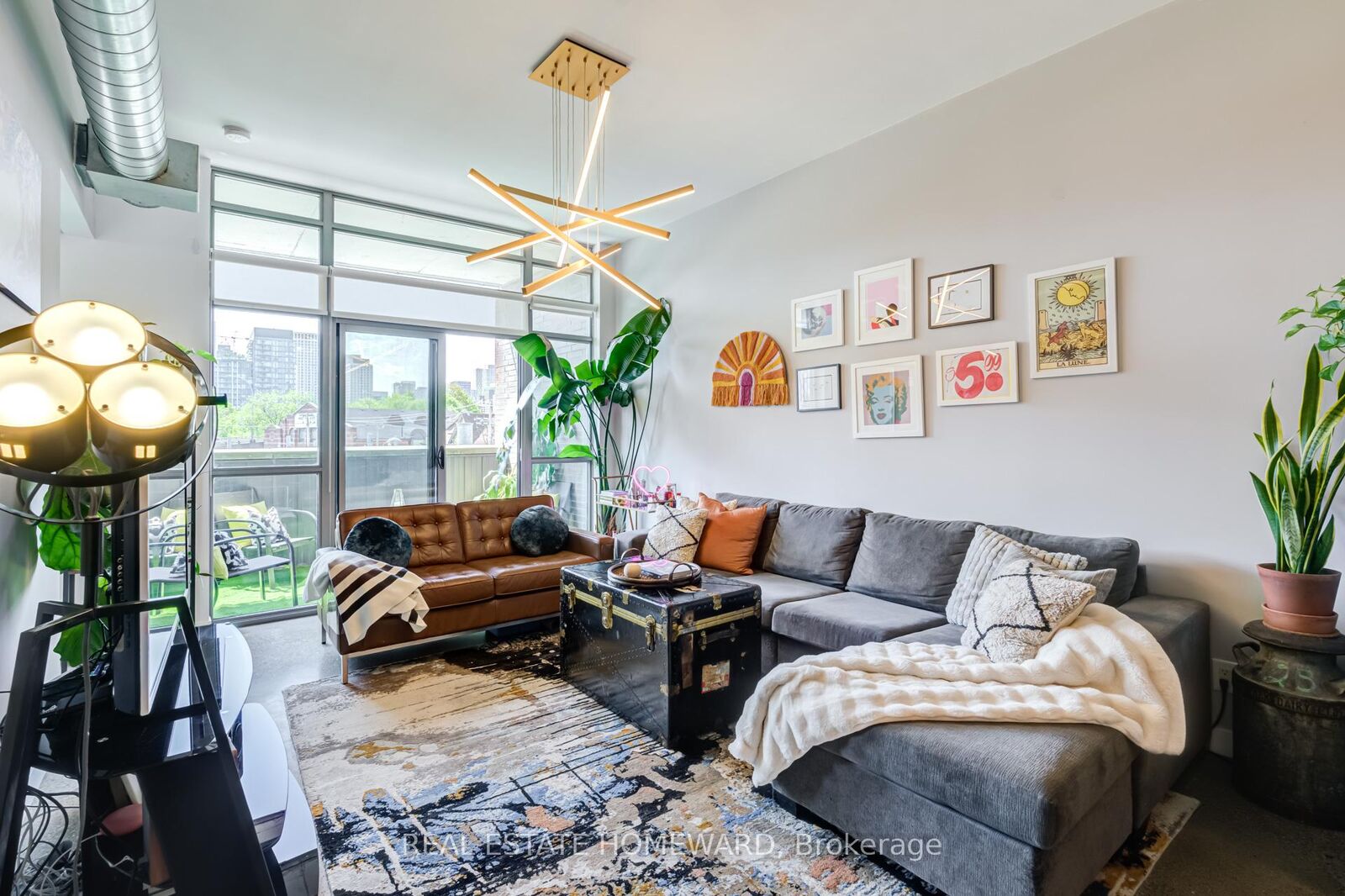 Property Photo:  549 King Street E 310  ON M5A 1M5 