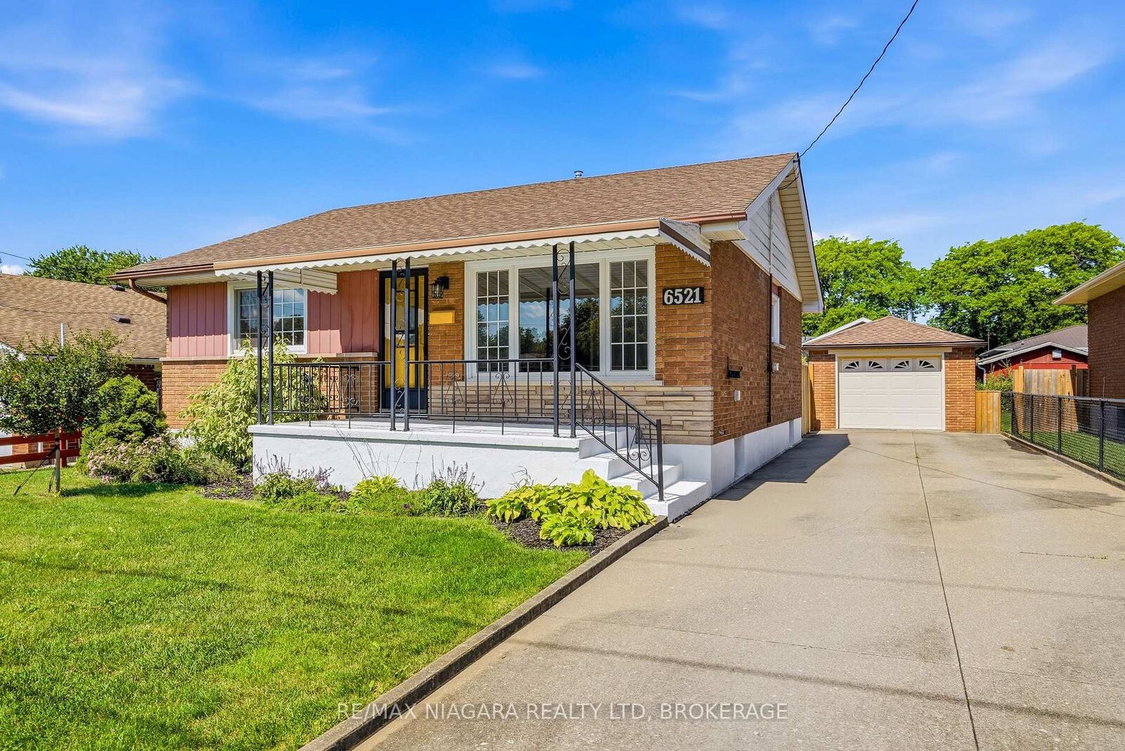 Property Photo: 6521 Caledonia Street ON L2G 5A6