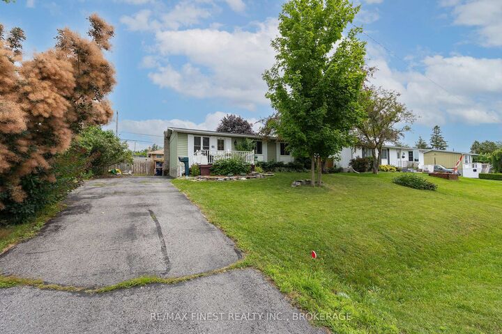 Property Photo: 91 Cambridge Crescent ON K7N 1R4