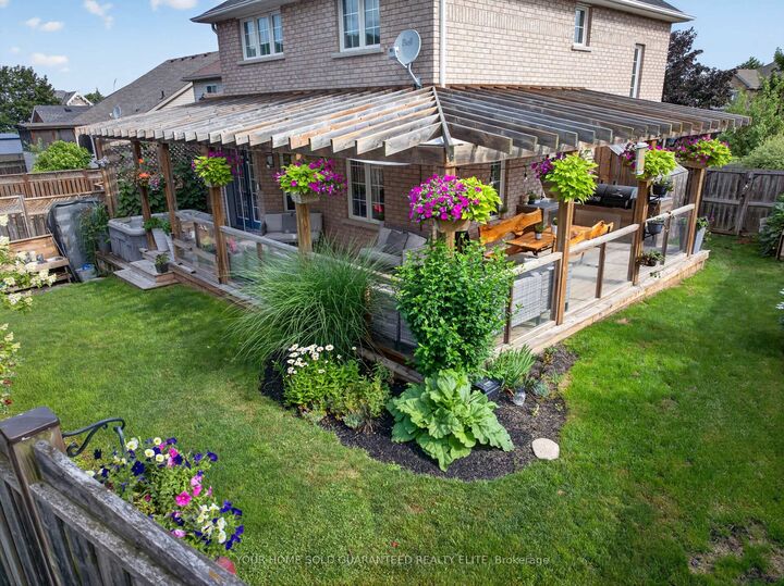 Property Photo:  104 Udell Way  ON L3M 5N4 