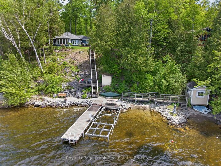 Property Photo: 944 Birchcliff Drive ON K0L 2H0