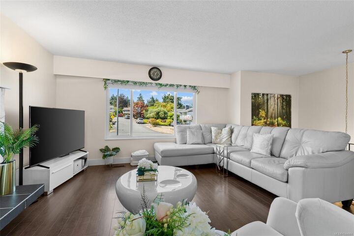Property Photo:  160 San Frisco Way  BC V9S 5H3 