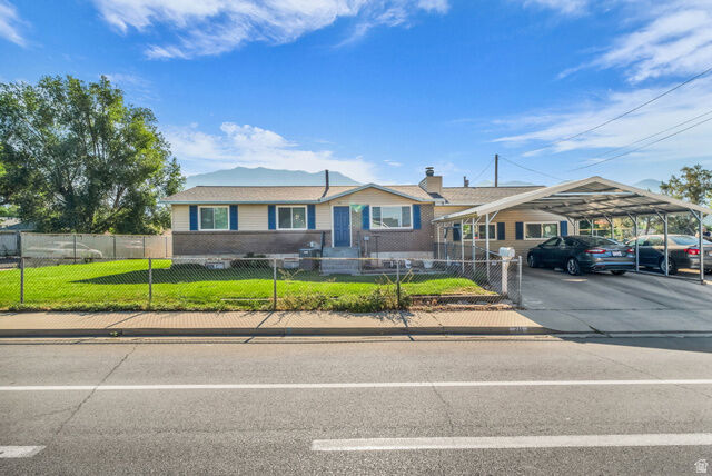 Property Photo: 711 S Main St UT 84058