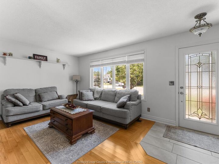 Property Photo:  119 Hill Street  ON N0R 1B0 