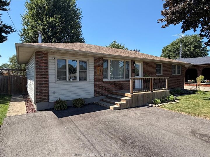 Property Photo: 694 Albert Street ON N8A 1Y9