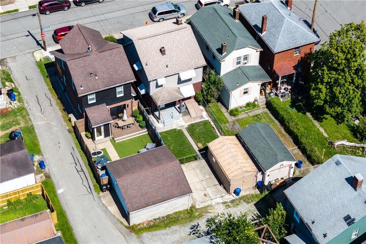 Property Photo:  1914 Chislett Street  PA 15206 