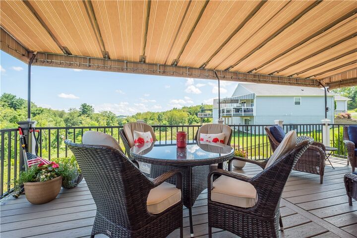 Property Photo:  104 Ash Lane  PA 15342 
