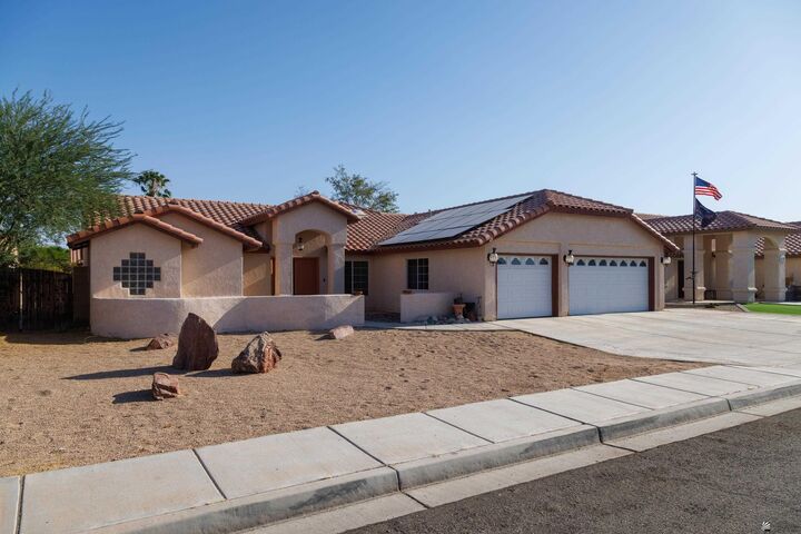 Property Photo:  8167 E Lorenzo Ln  AZ 85365 