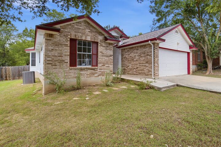 Property Photo: 108 Songbird Court TX 78612