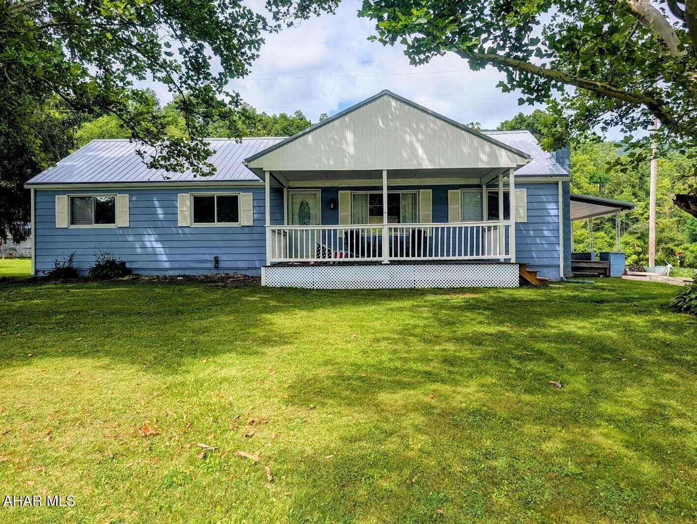 Property Photo: 3205 Raystown Road PA 16650