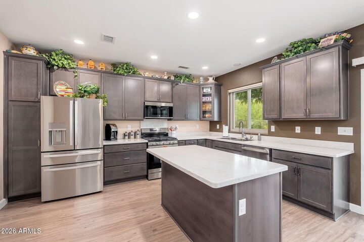 Property Photo: 20680 N Shadow Mountain Drive AZ 85374