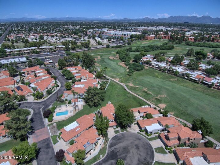 Property Photo: 4020 E Laurel Lane AZ 85028