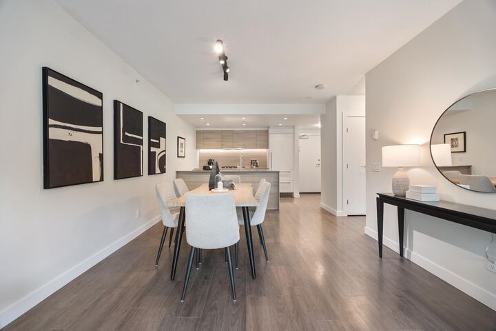 Property Photo: 988 Quayside Drive Th2 BC V3M 0L5