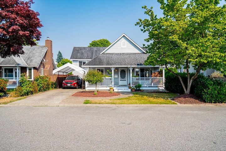 6304 135A Street — photo 1