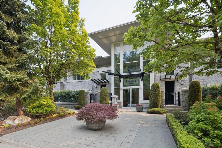 Property Photo: 2210 Chippendale Road Ph1 BC V7S 3J4