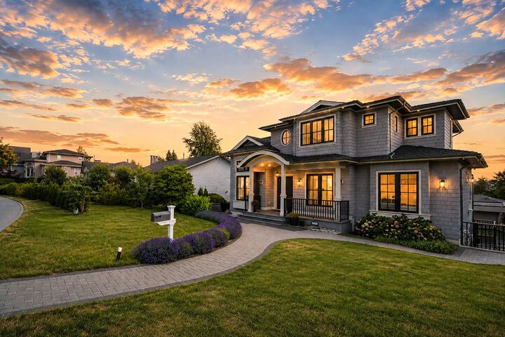 Property Photo: 6860 Hycrest Drive BC V5B 2X2