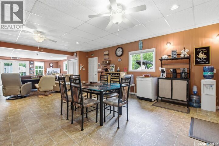 Property Photo: 403 Fetsch Crescent SK S0M 1A0