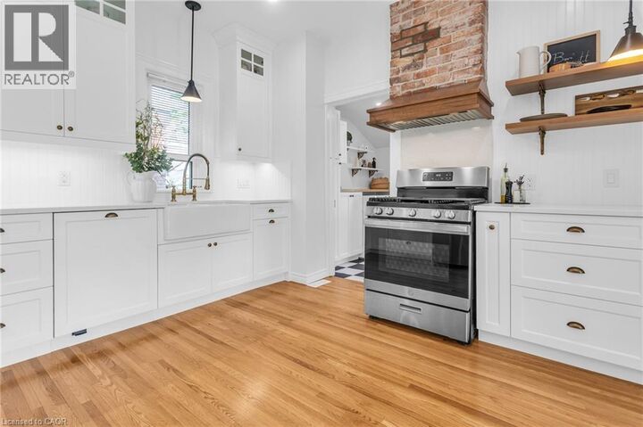 Property Photo: 59 Washington Grand Avenue ON N4G 1Y8