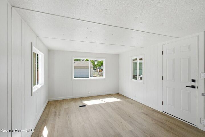 Property Photo: 940 N Maranatha Dr 31 ID 83854
