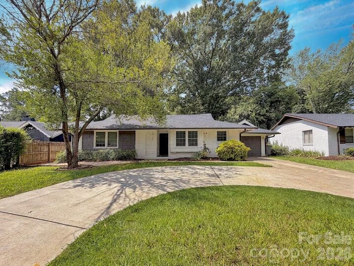 Property Photo:  1926 Tyvola Road  NC 28210 