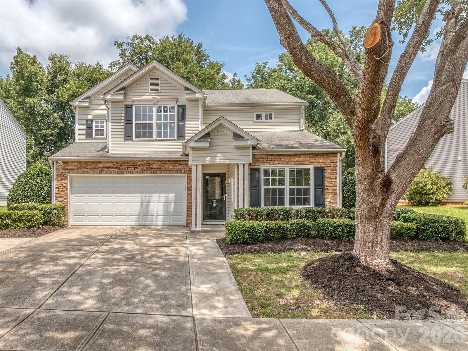 Property Photo: 10326 Haddington Drive NW NC 28269