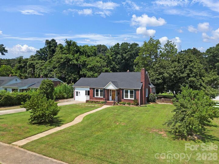 Property Photo: 723 N Confederate Avenue SC 29730