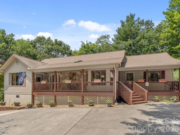 Property Photo:  620 Thunder Road  NC 28712 
