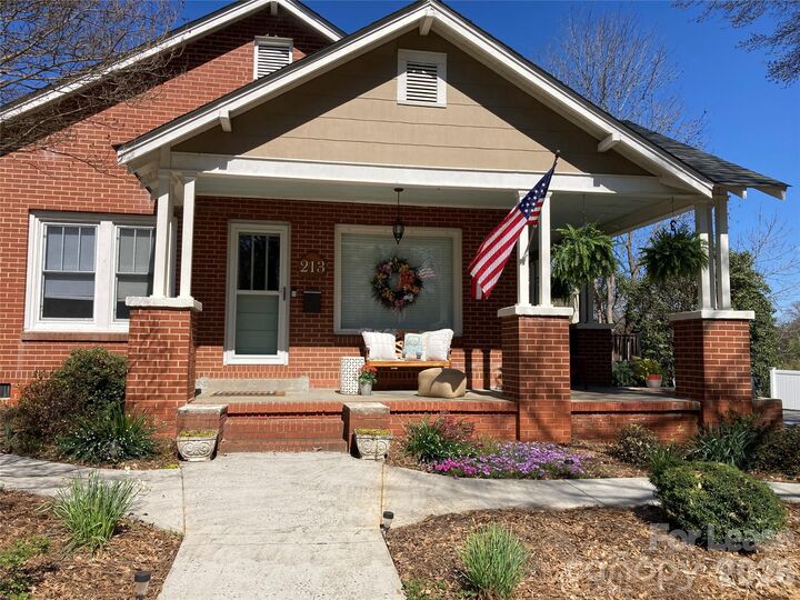 Property Photo: 213 Auten Circle NC 28120