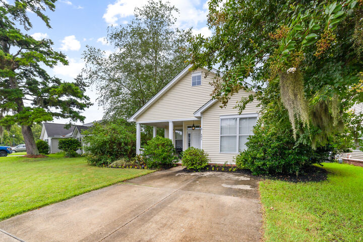 Property Photo: 491 Hainsworth Drive SC 29414