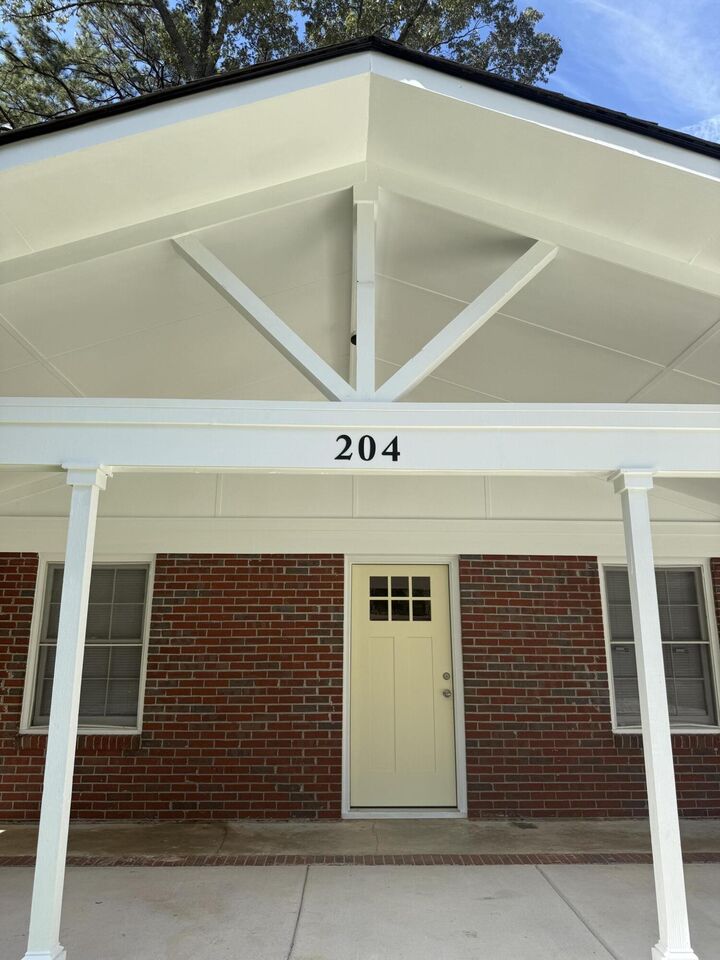 Property Photo: 204 Oakdale Drive SC 29483