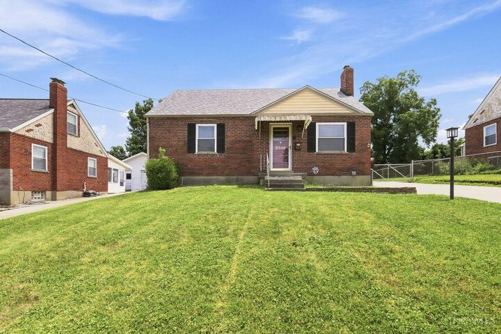 Property Photo: 8546 Darnell Avenue OH 45236
