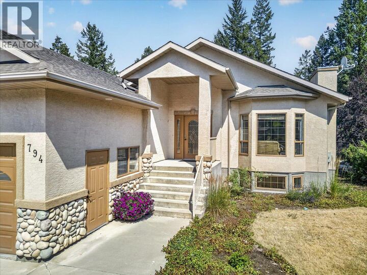 Property Photo: 794 Westridge Drive BC V0A 1K4