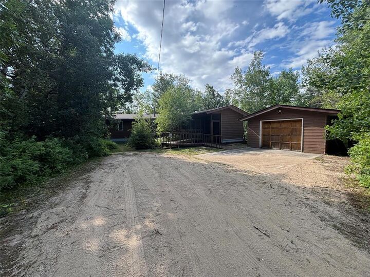 Property Photo: 26 Nicklaus Drive MB R0C 2W0